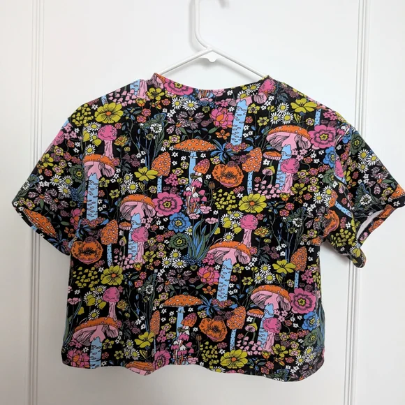 Nooworks Mushroom Croptop size Large - Picture 2 of 4